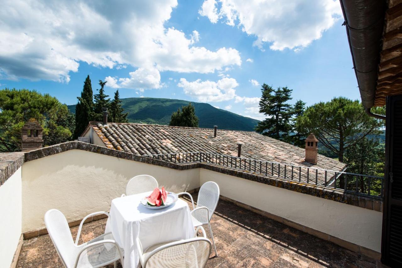 Villamena Assisi Exteriör bild